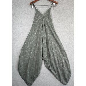 World Market Jumpsuit S/M Sage Green Floral Harem Wide Leg Spaghetti Strap Comfy
